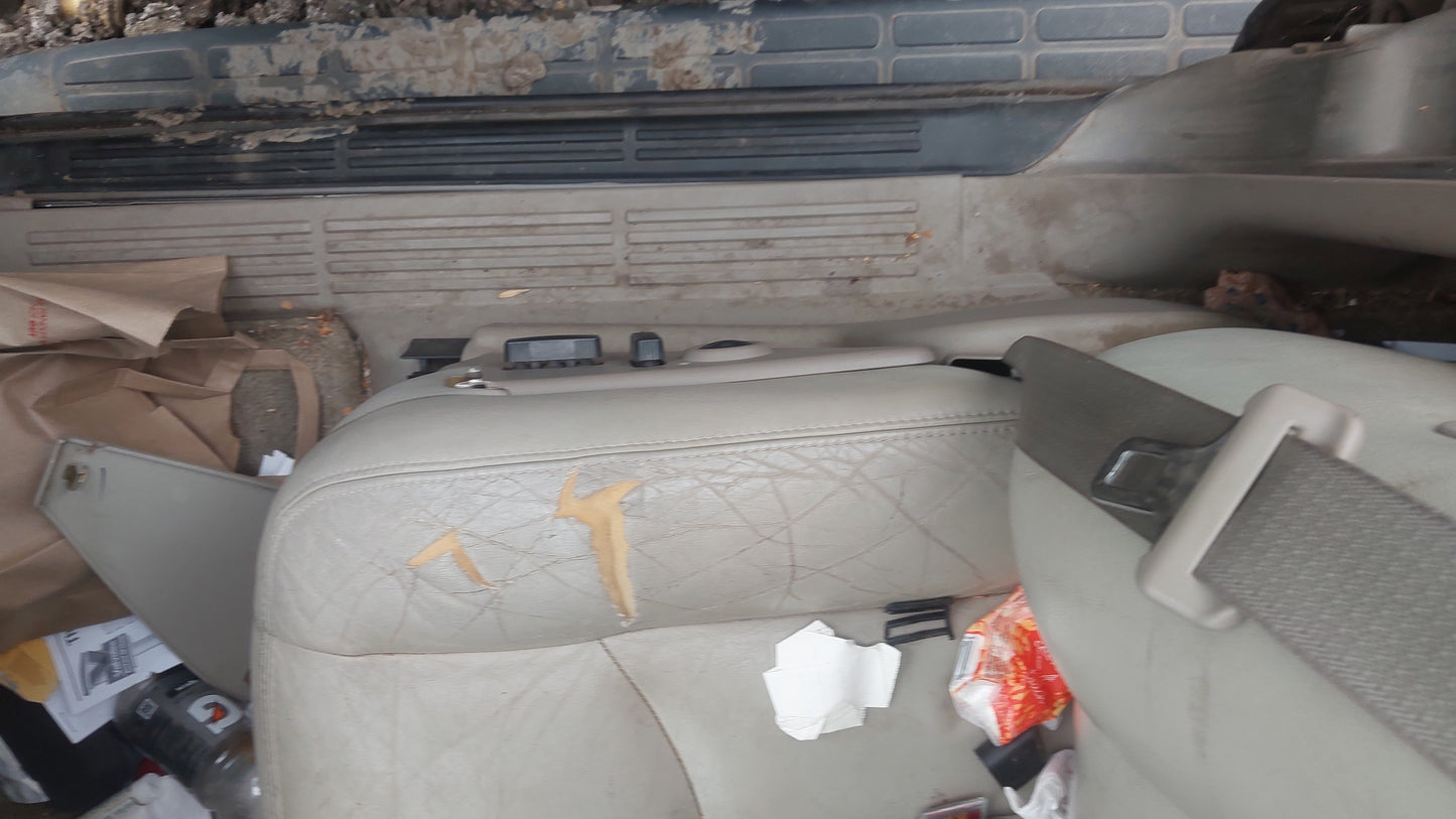 2003-2006 Chevrolet Suburban - Stock #: M18949
