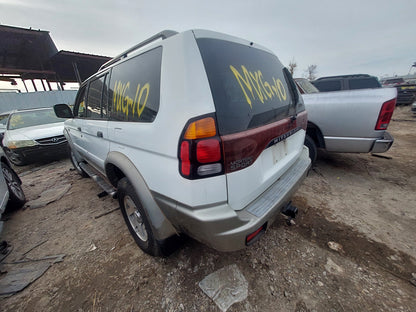 2003 Mitsubishi Montero XLS - Stock #: M18200 - MXG-10