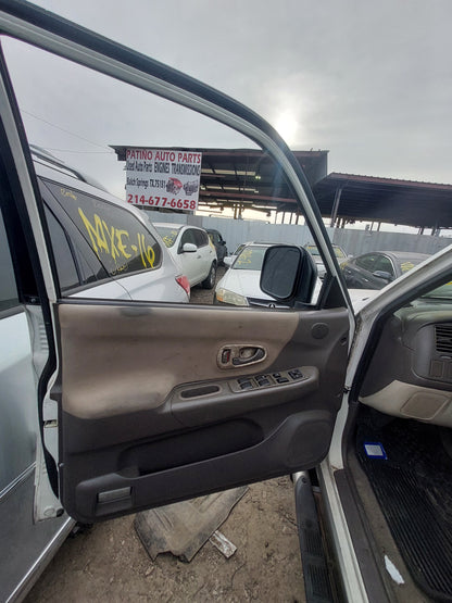 2003 Mitsubishi Montero XLS - Stock #: M18200 - MXG-10