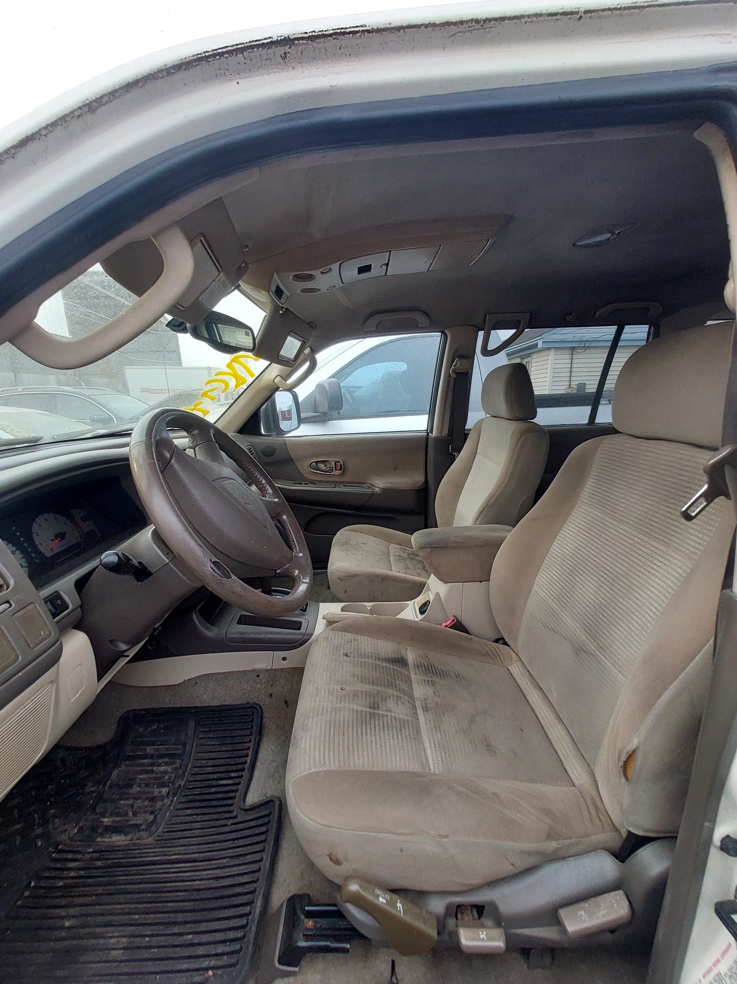 2003 Mitsubishi Montero XLS - Stock #: M18200 - MXG-10