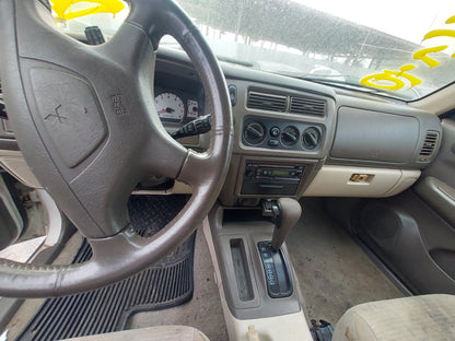 2003 Mitsubishi Montero XLS - Stock #: M18200 - MXG-10