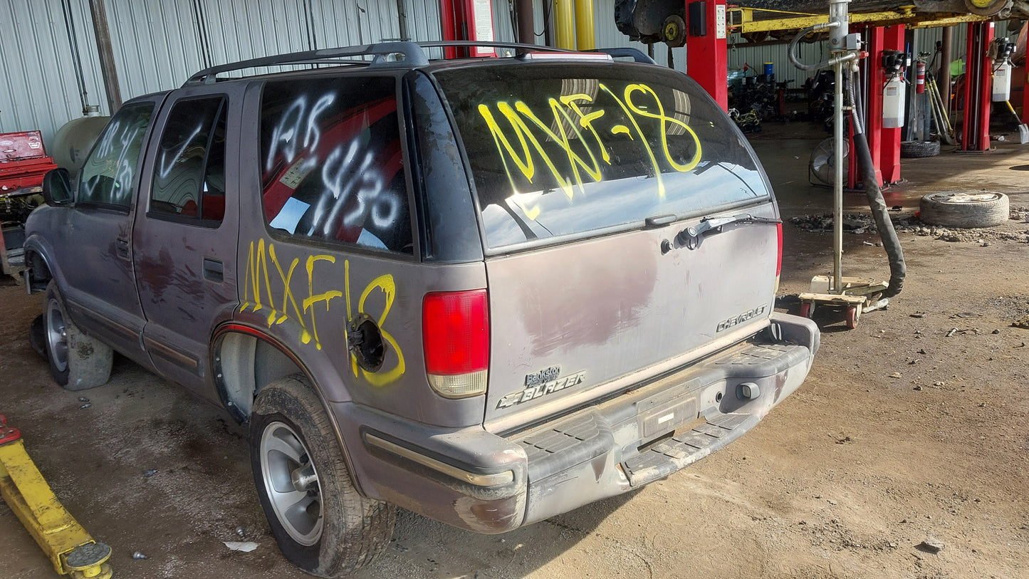 1994-2005 CHEVY TRAILBLAZER - PARTING OUT-MXF-18 Stock #:M18988