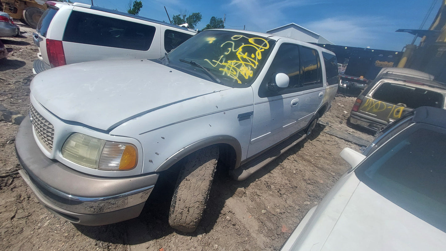 1997-2002 FORD EXPEDITION - PARTING OUT-MXF-20 Stock #:M18990