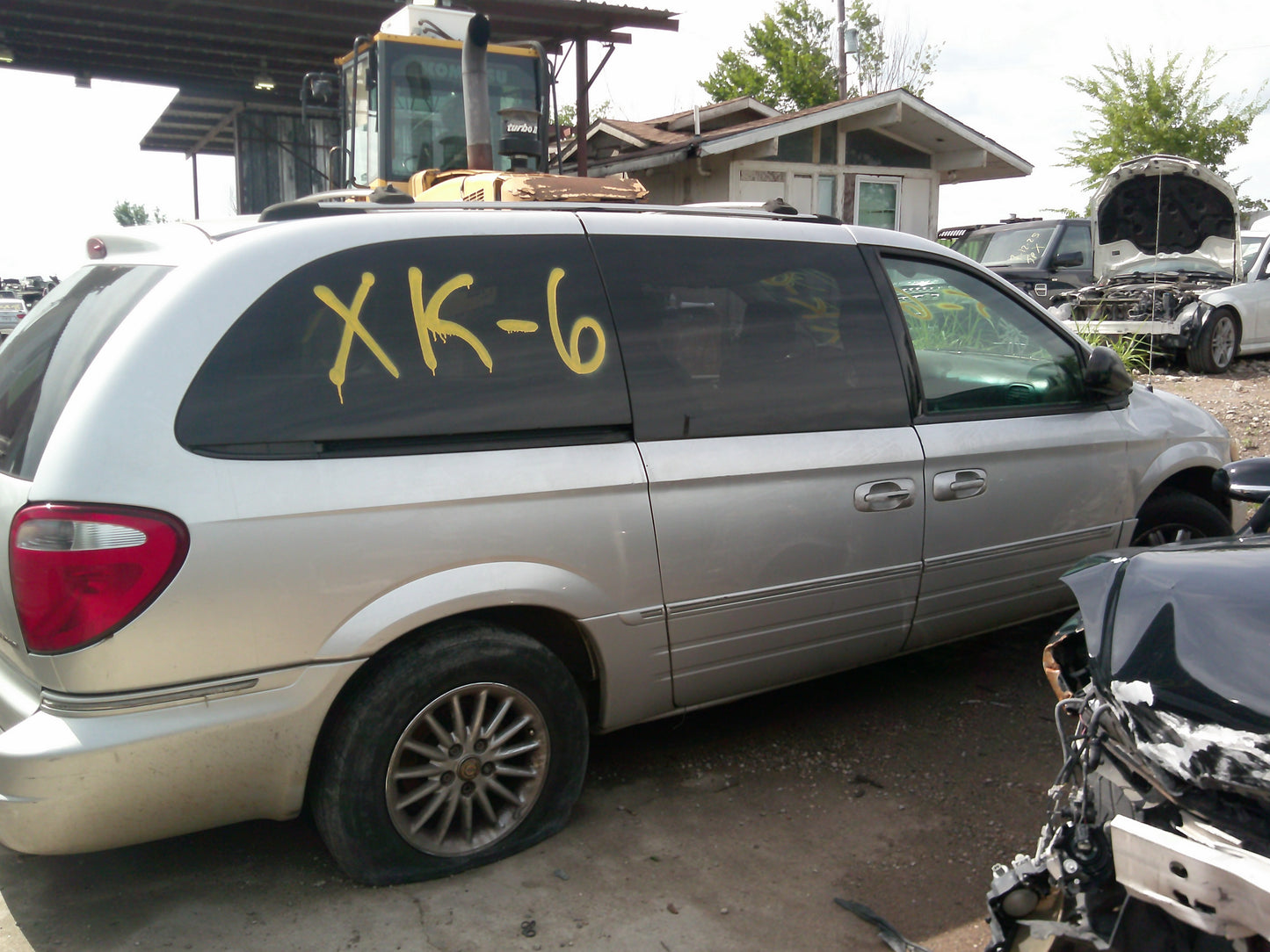 2/2 2001-2007 Chrysler Town & Country | All Parts G - Z | SKU #: M17476 XK-6
