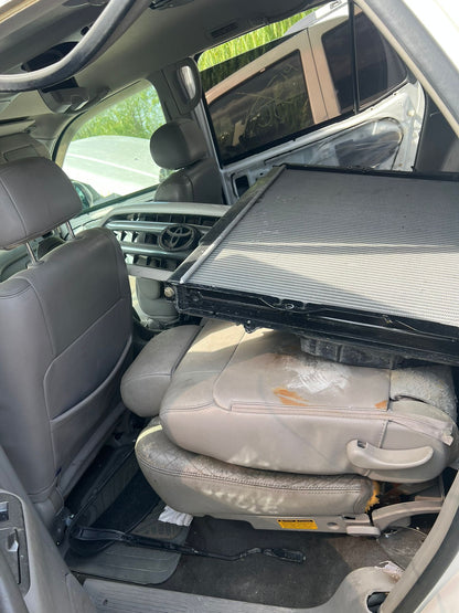 2/2 2001-2004 Toyota Sequenia | All Parts G - Z | SKU #: M17423