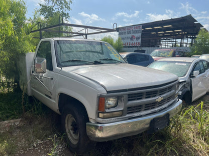 1/2 1995 - 2002 Chevrolet C2500 | All Parts A - F | SKU #: M17450 XI-20