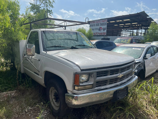 1/2 1995 - 2002 Chevrolet C2500 | All Parts A - F | SKU #: M17450 XI-20