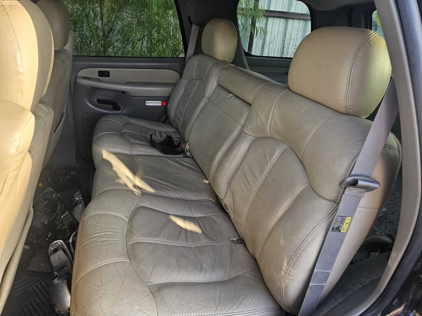 1/2  1999-2006 Chevrolet Tahoe | All Parts A - F | SKU #: M17447 XI-17