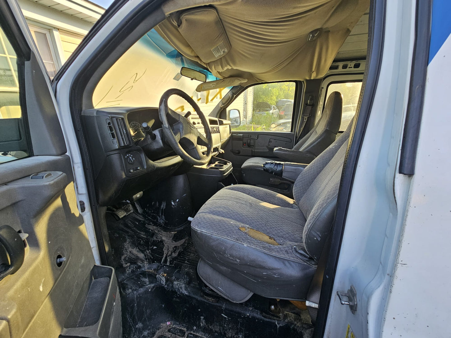 1/2 2000-2007 Chevrolet Express 1500 Van | All Parts A - F | SKU #: M17445 XI-15