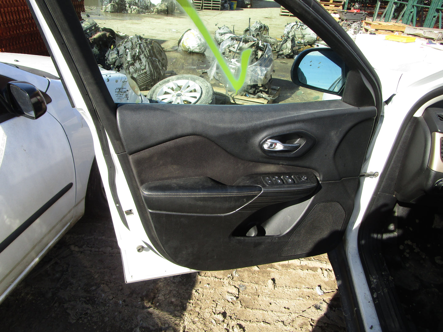 1/2 2014 - 2018 Jeep Cherokee | All Parts A - F | SKU #: 16805 CQ-15