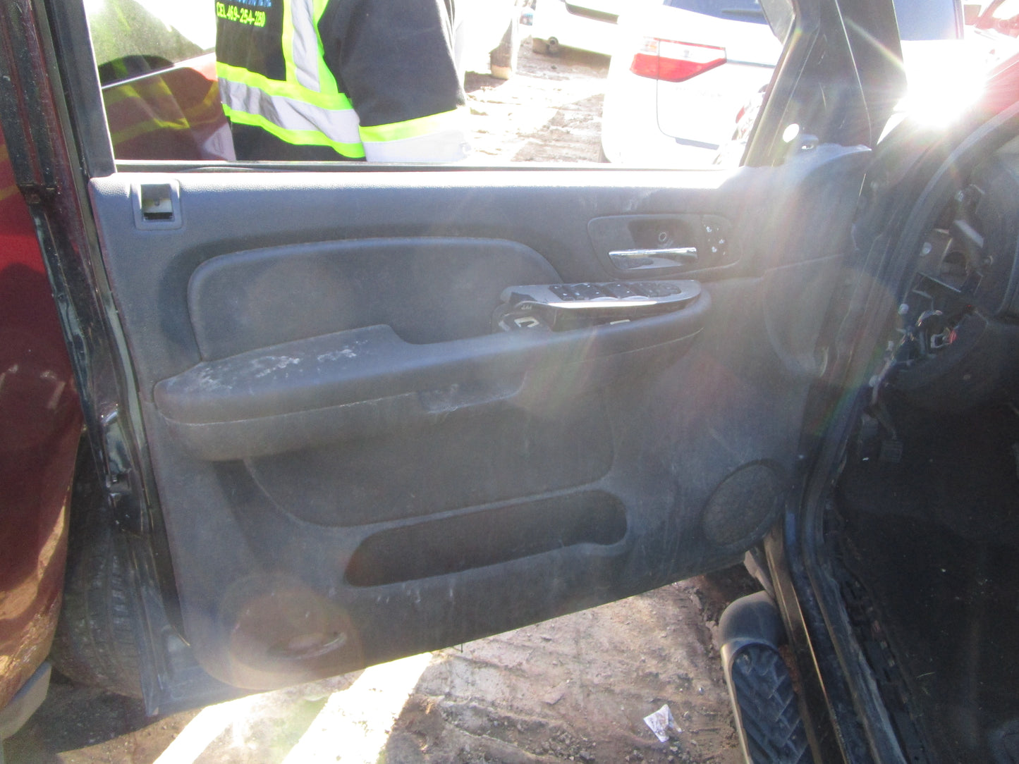 2/2 2007 - 2014 Chevrolet Suburban | All Parts G - Z | SKU #: 16803 CQ-13