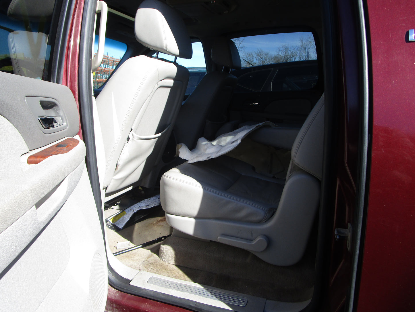 2/2 2007 - 2014 Chevrolet Suburban | All Parts G - Z | SKU #: 16801 CQ-11