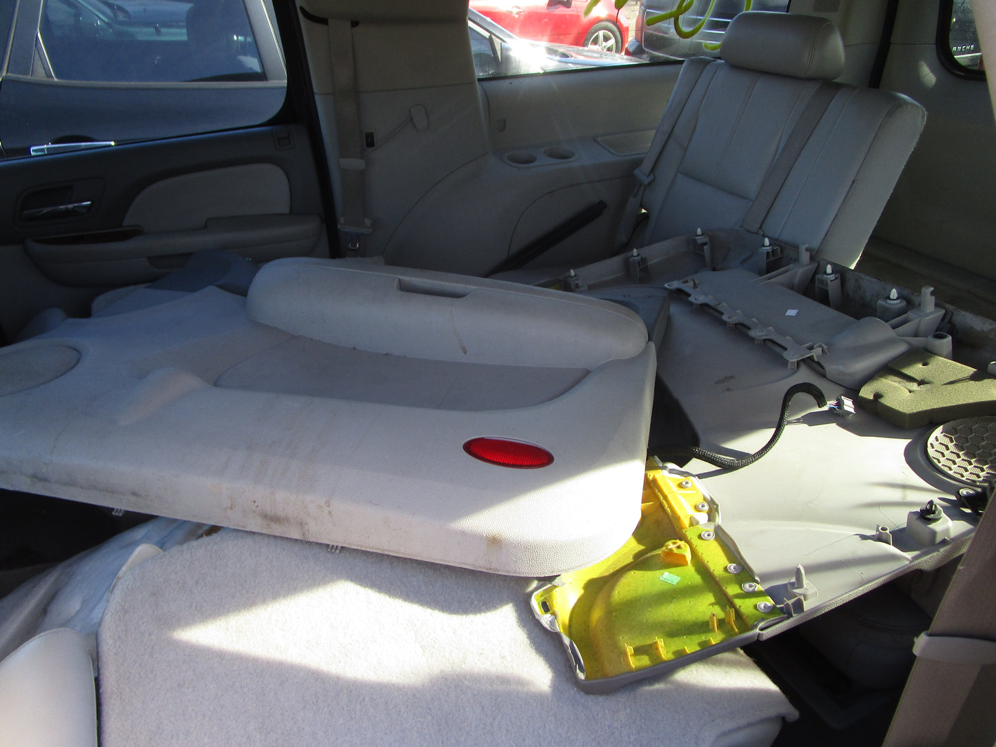 2/2 2007 - 2014 Chevrolet Suburban | All Parts G - Z | SKU #: 16801 CQ-11