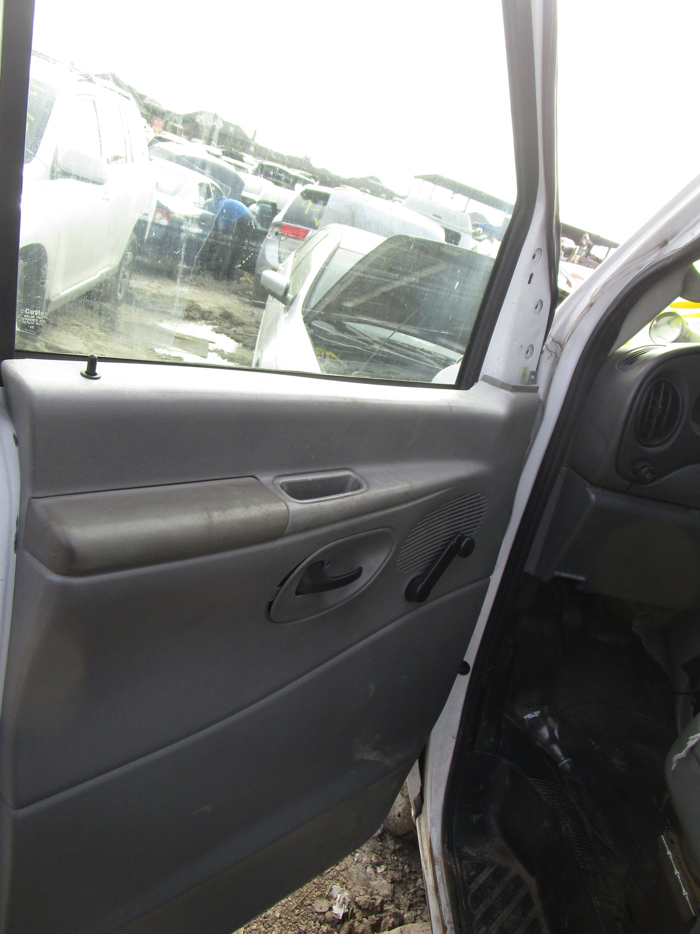 2/2 2002 - 2007 Ford E250  | All Parts G - Z | SKU #:16813 CR-3