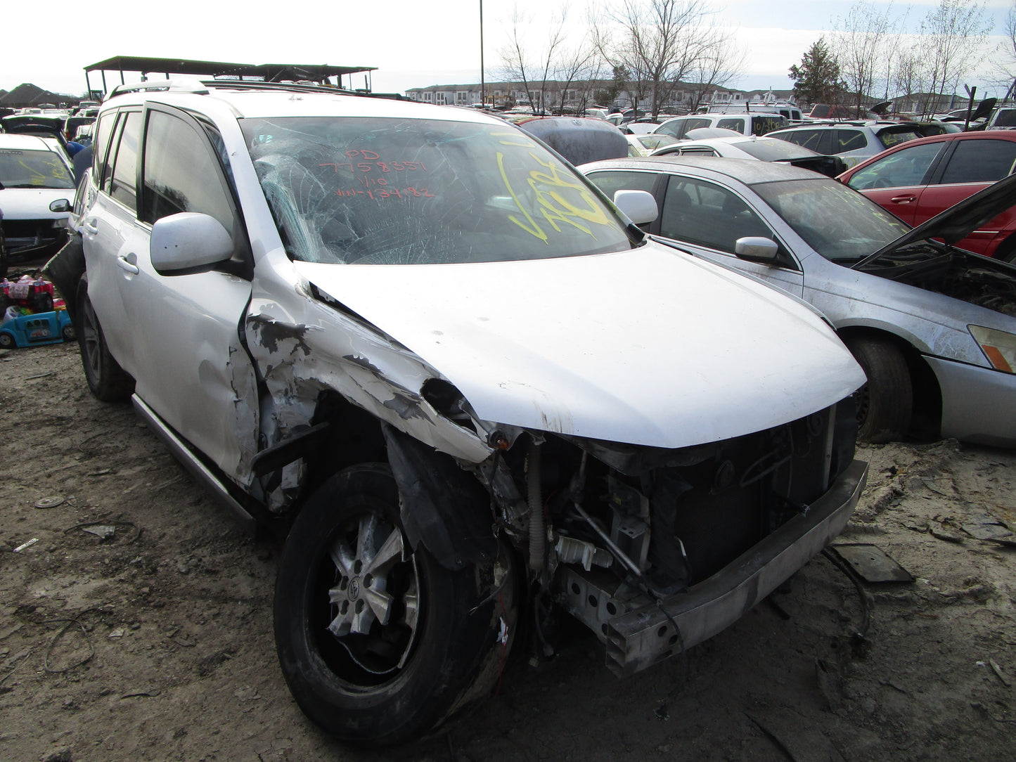 2/2 2011 - 2013 Toyota Highlander | All Parts G - Z | SKU #: 16821 CR-11