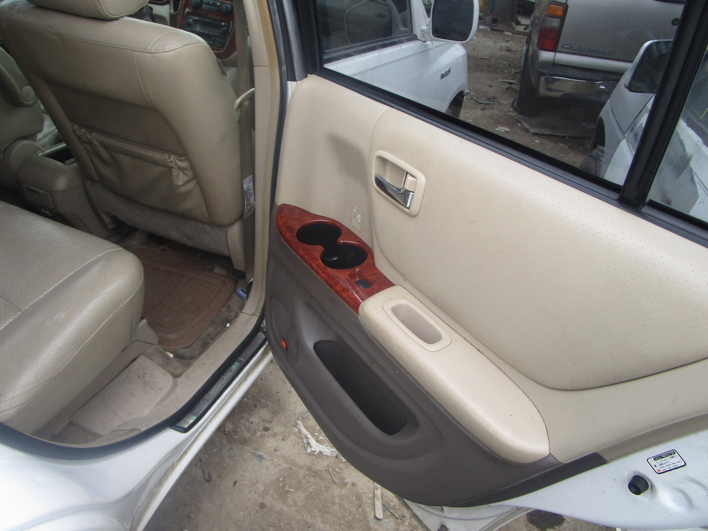 1/2 2004 - 2007 Toyota Highlander Hybrid | All Parts A - F | SKU #:16838 CS-8