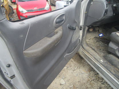 2/2 1997 - 2003 Ford F150 | All Parts G - Z | SKU #: 16850 CS-20