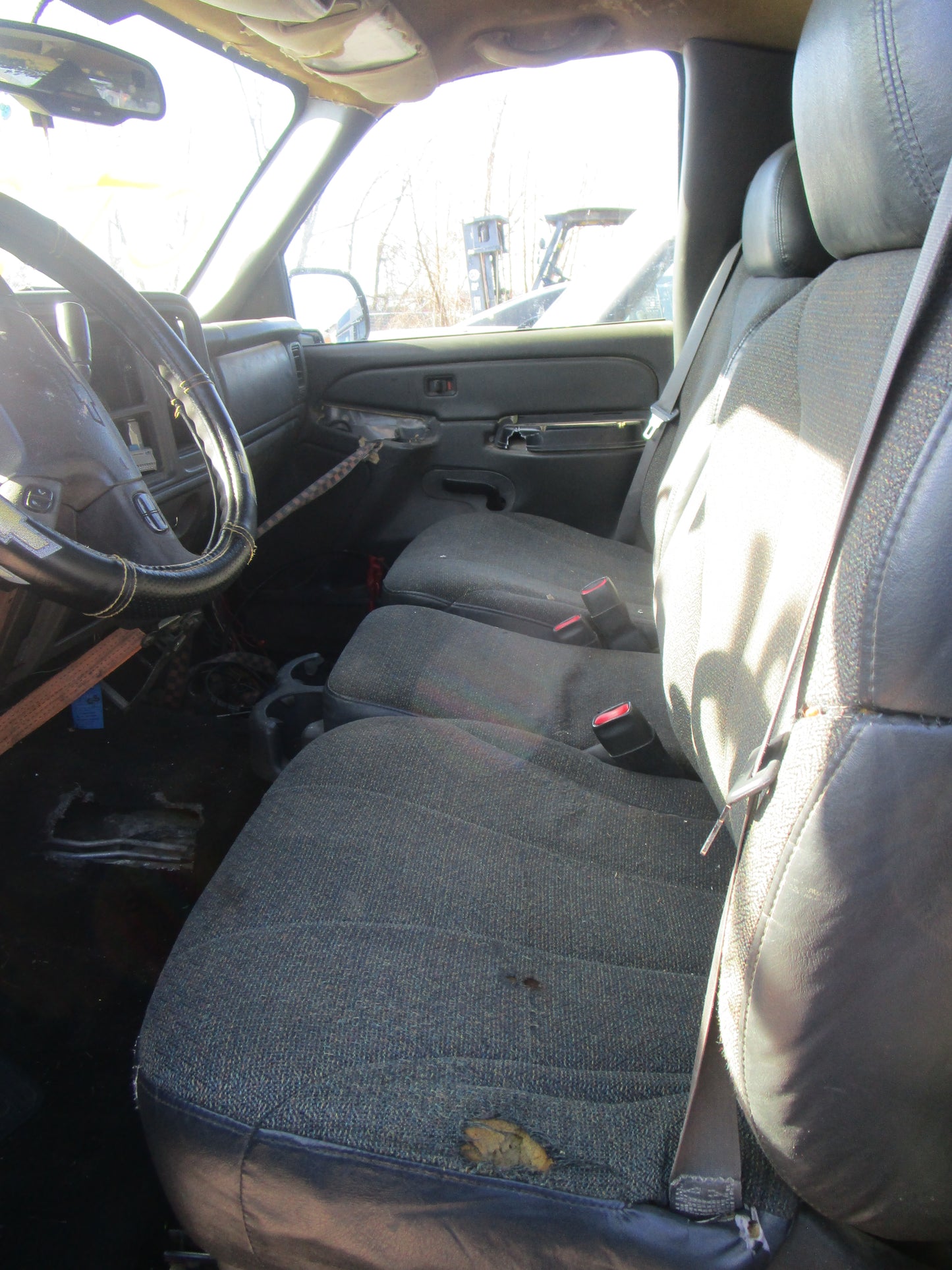 1/2 2000 - 2006 Chevrolet Silverado | All Parts A - F | SKU #: 16870 CT-20