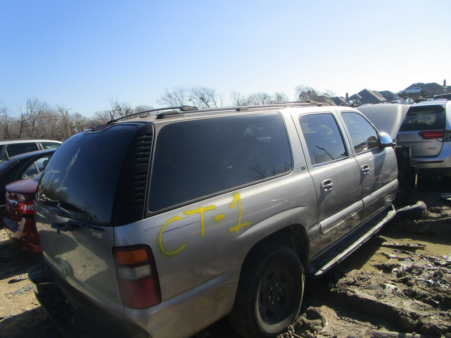 2/2 2000 - 2006 Chevrolet Suburban | All Parts G - Z | SKU #: 16851 CT-1