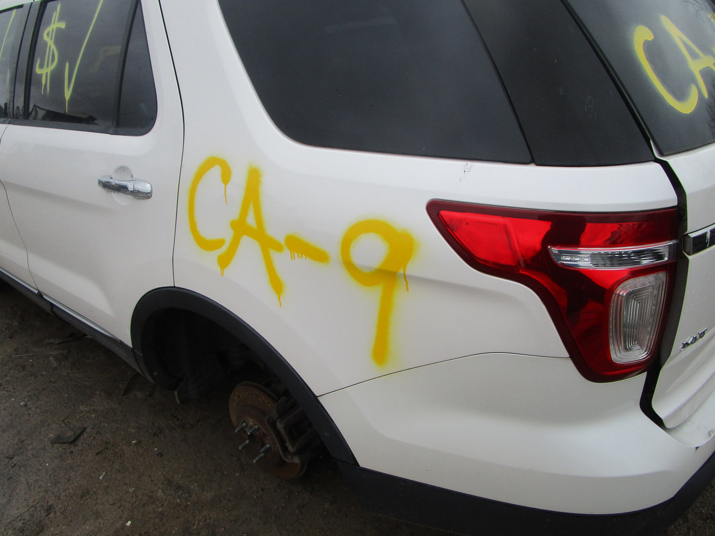 1/2 2011 - 2014 Ford Explorer XLT | All Parts A - F | SKU #:16879 - CA-9