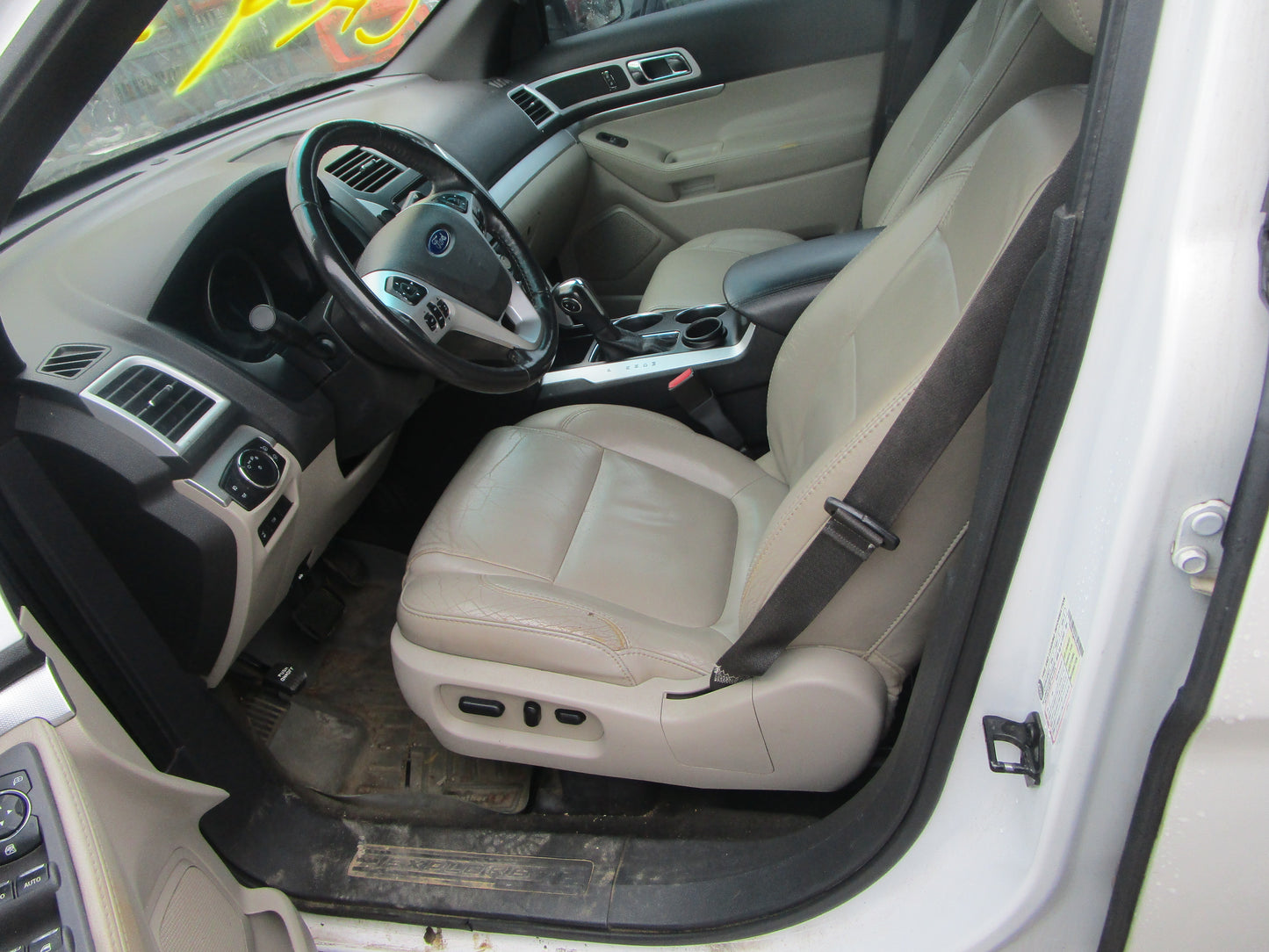 1/2 2011 - 2014 Ford Explorer XLT | All Parts A - F | SKU #:16879 - CA-9