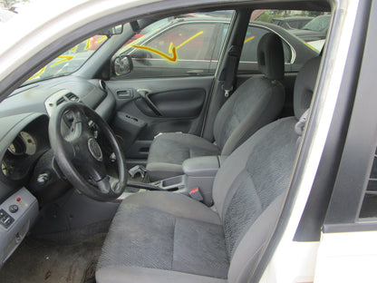 2/2 2001 - 2005 Toyota Rav4 | All Parts G - Z | SKU #: 16190 CF-20