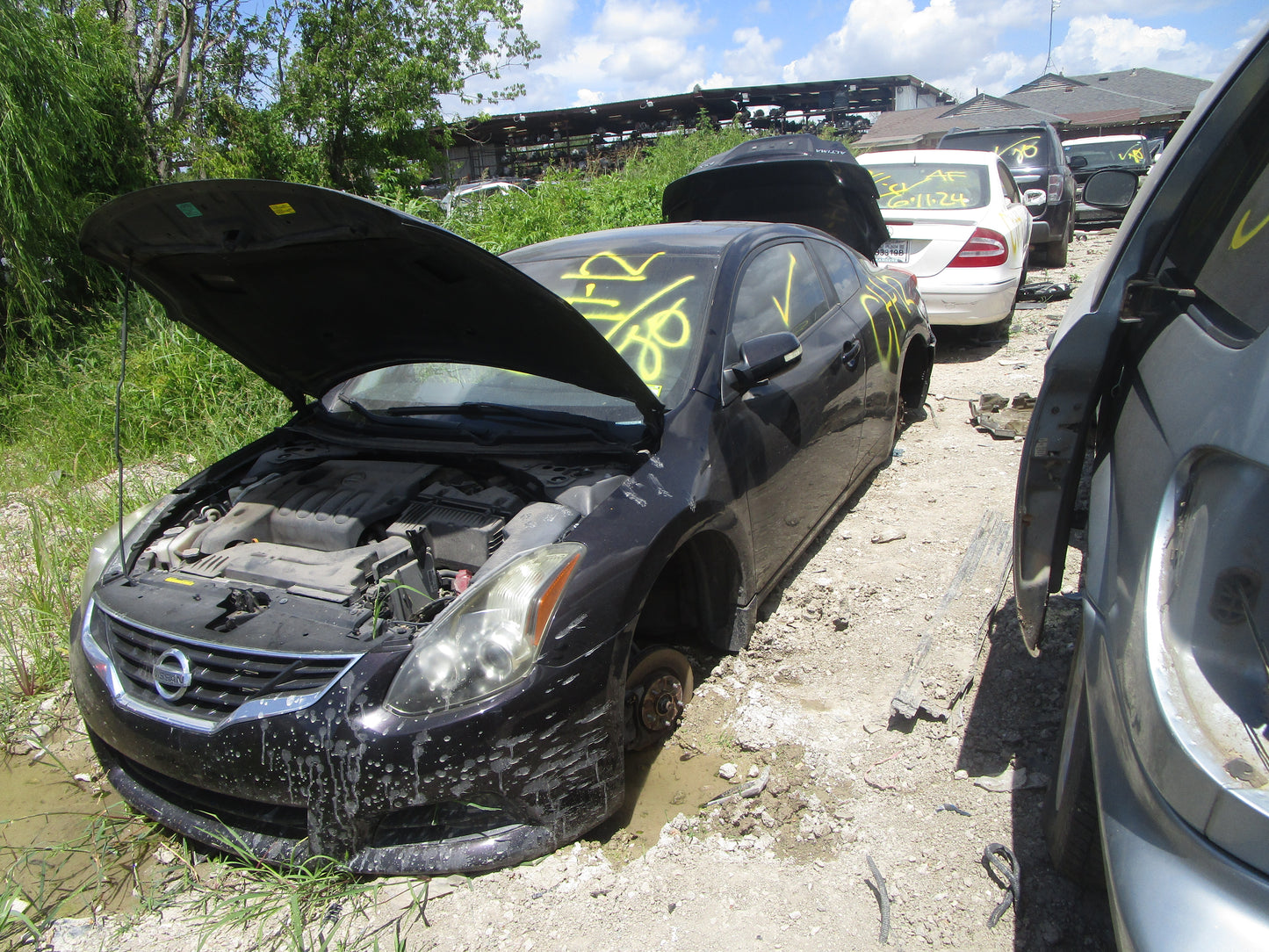 1/2 2011 Nissan Altima| All Parts A - F | SKU #: 16222 CH-12