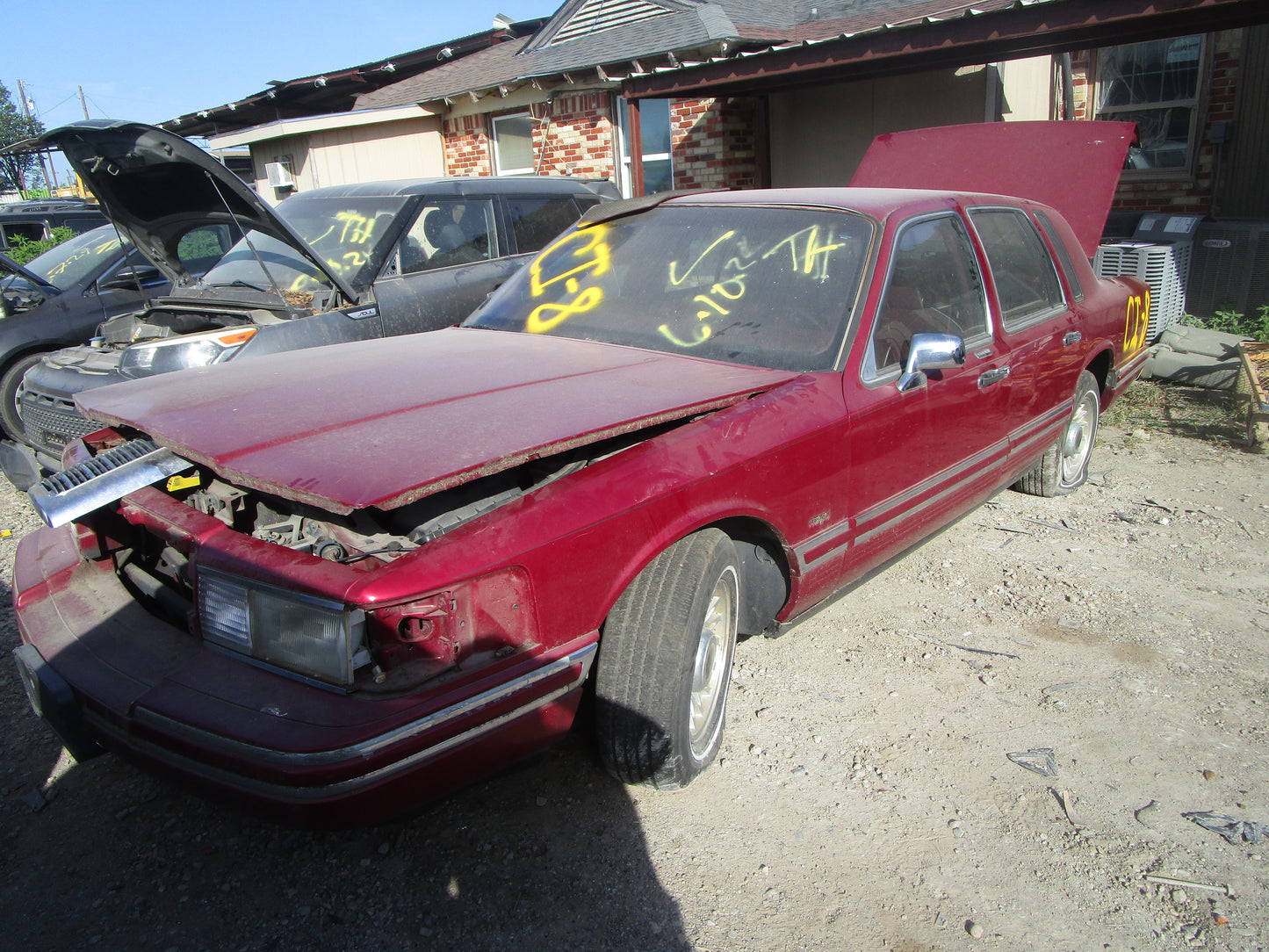 1/2 1990 - 1997 Lincoln Town Car  | All Parts A - F | SKU #: 16238 CI-8