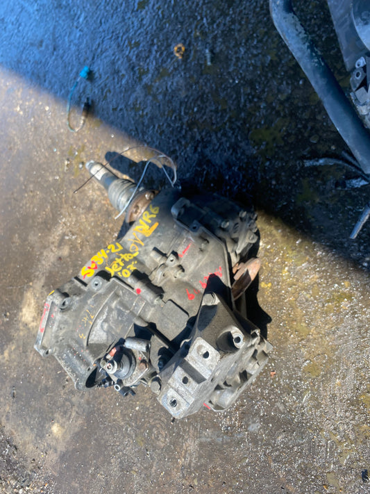 2002-2004 VOLKSWAGEN JETTA - MANUAL TRANSMISSION - #MS3421