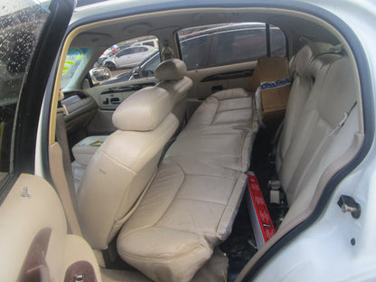 2/2 1998 - 2002 Lincoln Town Car | All Parts G - Z | SKU #: 16725 CM-15