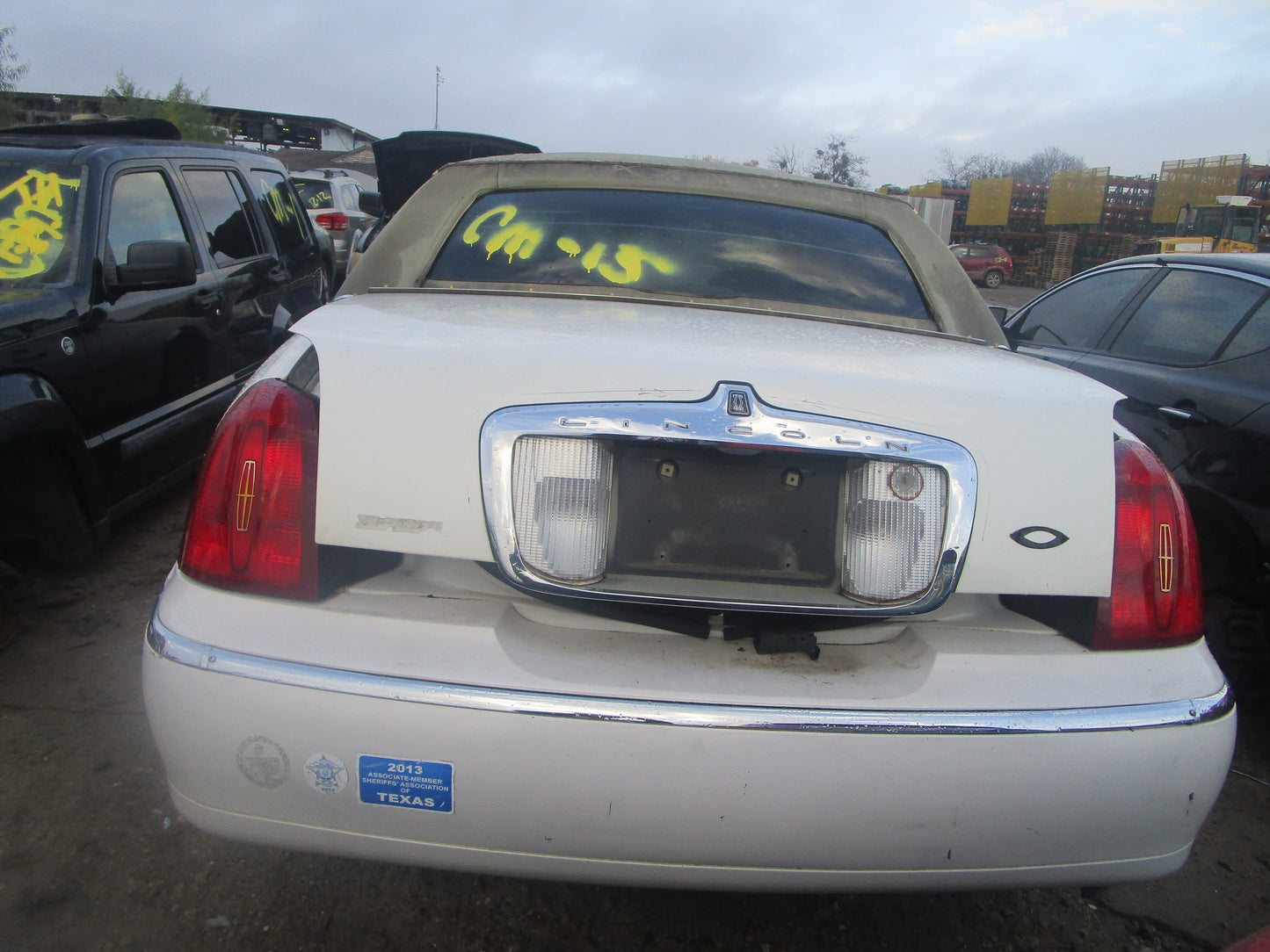 2/2 1998 - 2002 Lincoln Town Car | All Parts G - Z | SKU #: 16725 CM-15