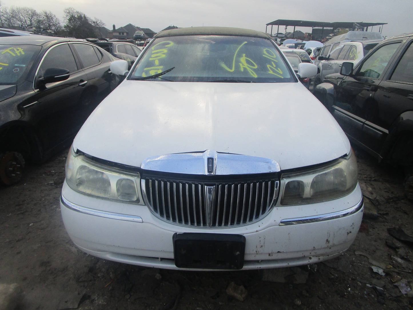 2/2 1998 - 2002 Lincoln Town Car | All Parts G - Z | SKU #: 16725 CM-15