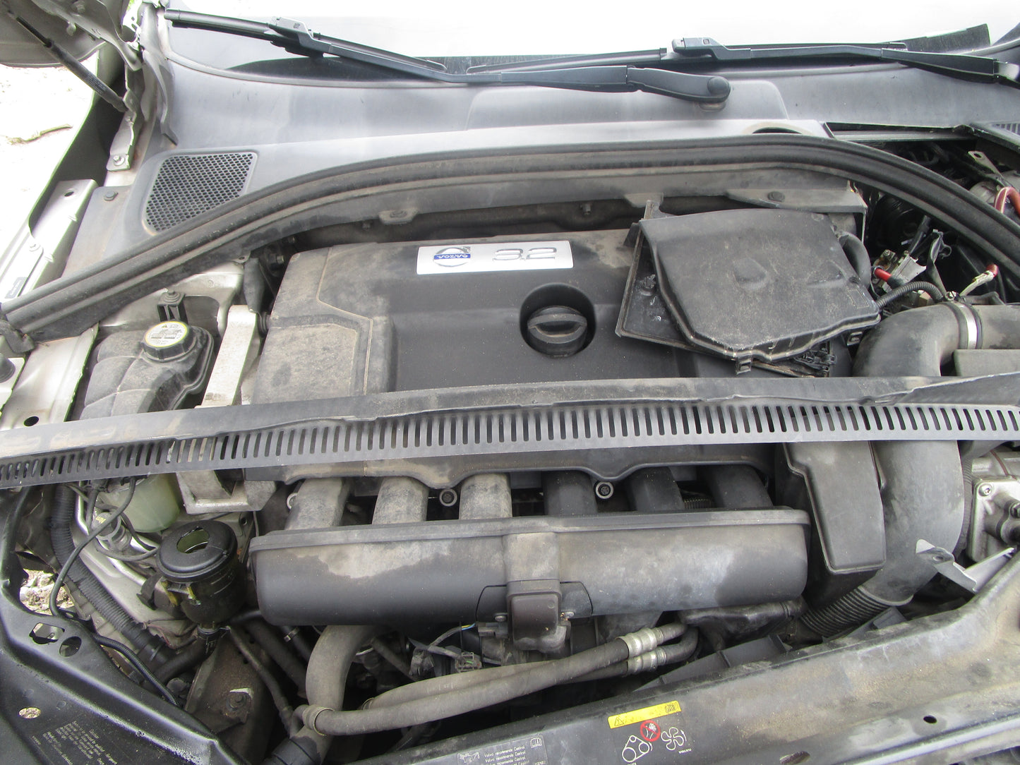 2011-2014 VOLVO XC60 - 2.4 L ENGINE - # 16024