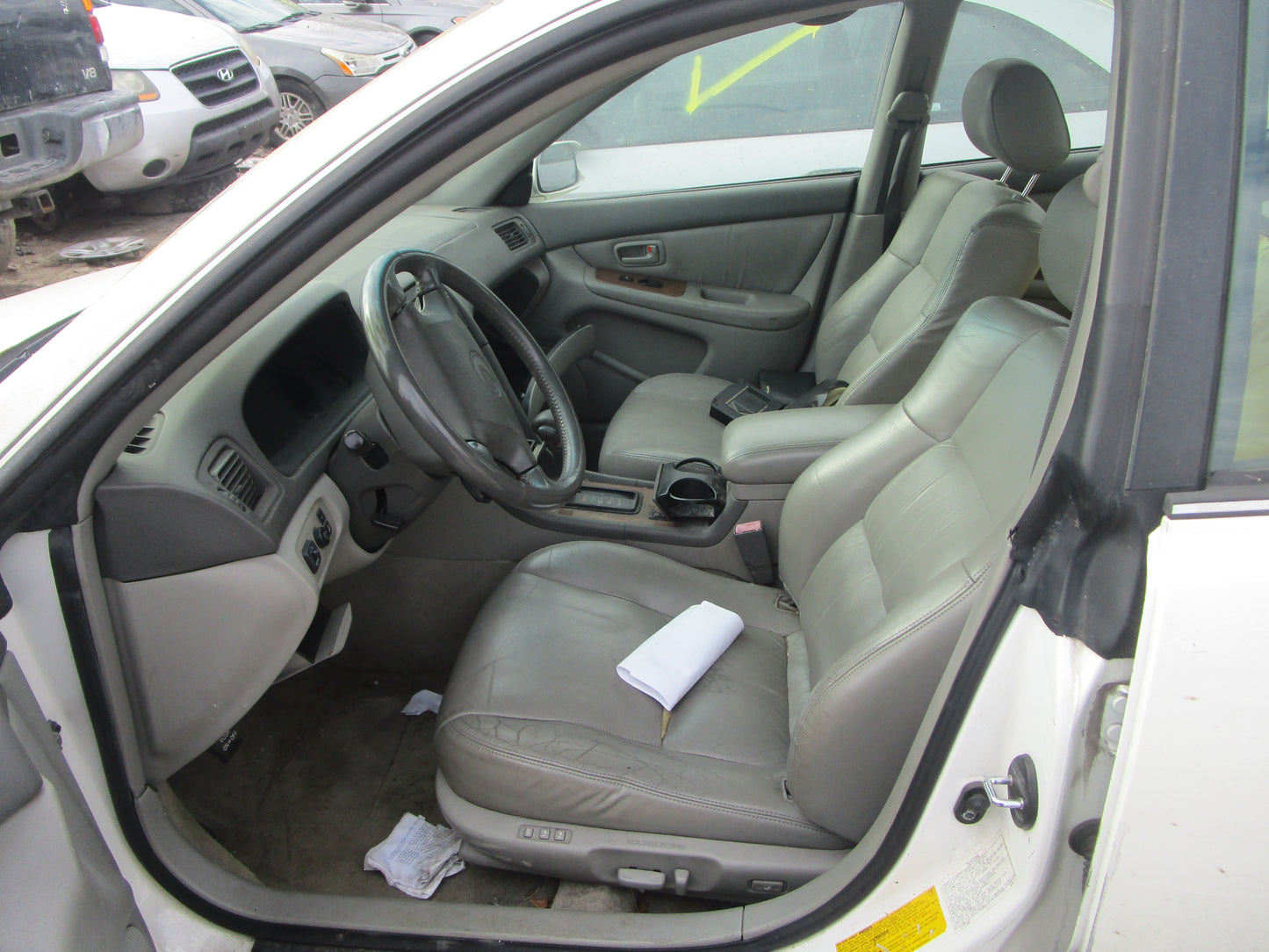 2/2 1997 - 2001  Lexus ES300  | All Parts G - Z | SKU #:16750 CN-20