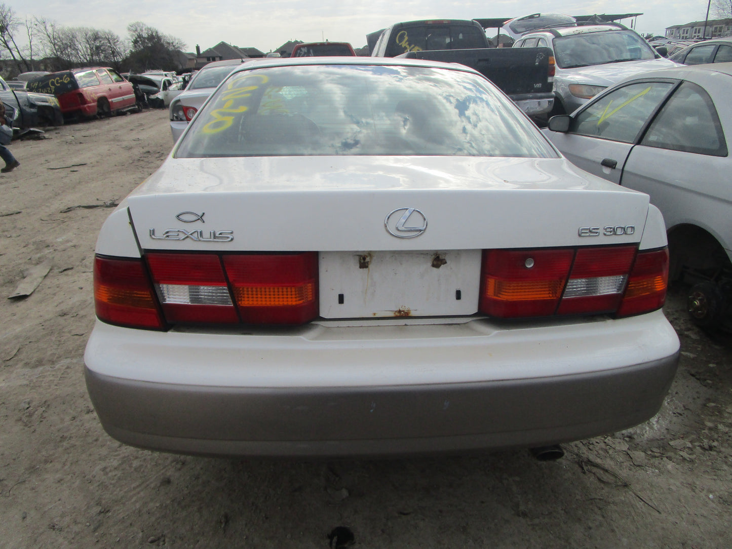 2/2 1997 - 2001  Lexus ES300  | All Parts G - Z | SKU #:16750 CN-20