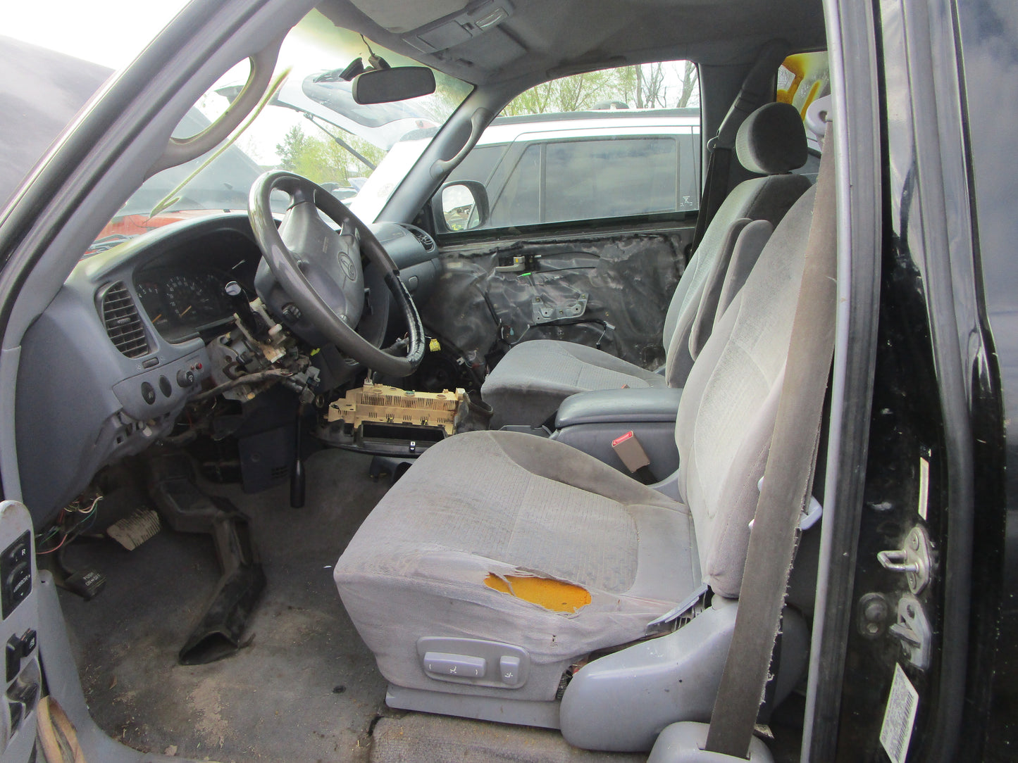 2/2 2000 - 2006 Toyota Tundra | All Parts G - Z | SKU #: 16745 CN-15