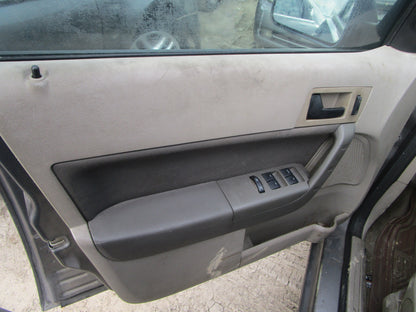1/2 2008 - 2011 Ford Focus  SE  | All Parts A - F | SKU #:16747 CN-17