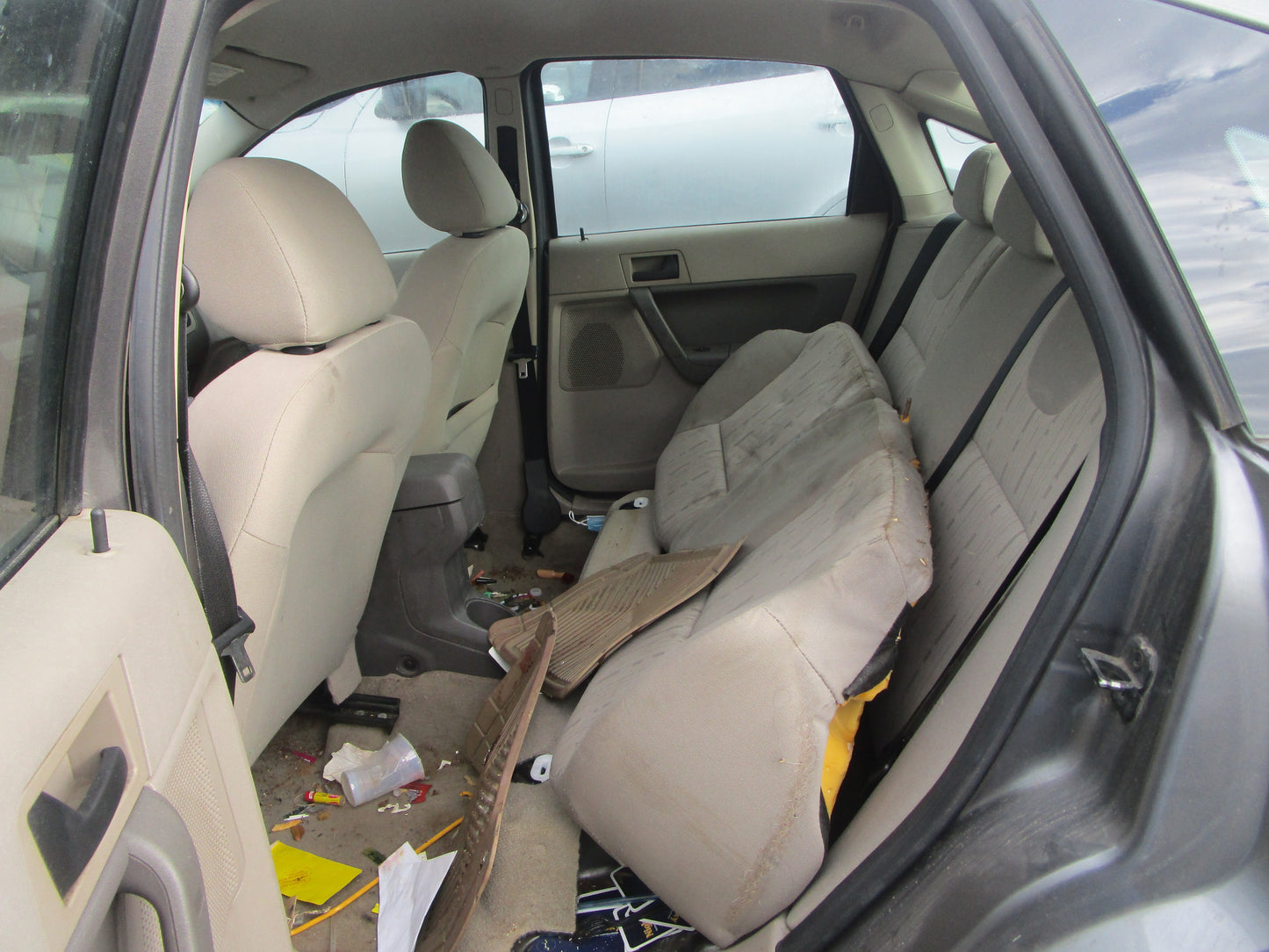 1/2 2008 - 2011 Ford Focus  SE  | All Parts A - F | SKU #:16747 CN-17