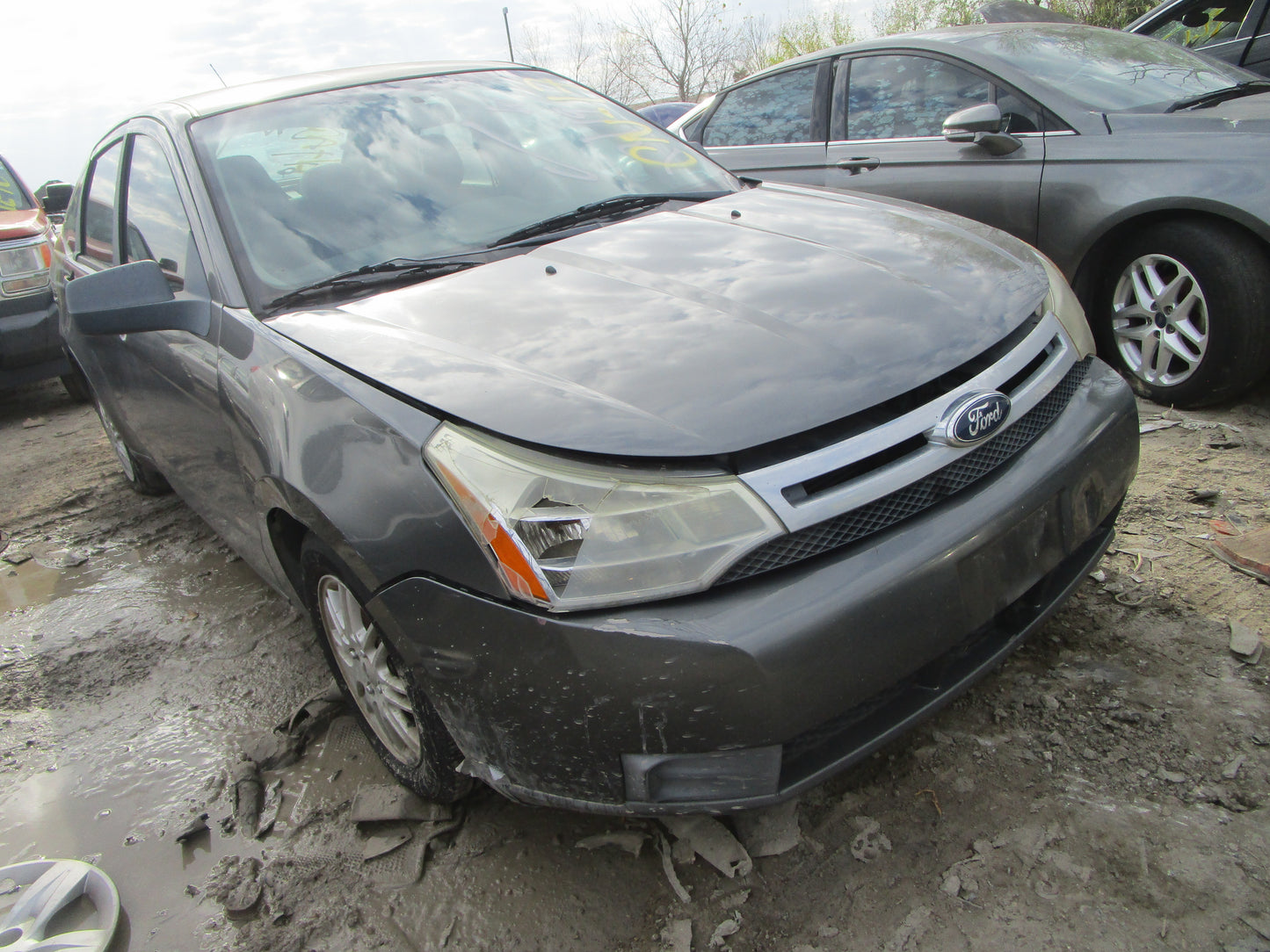 1/2 2008 - 2011 Ford Focus  SE  | All Parts A - F | SKU #:16747 CN-17