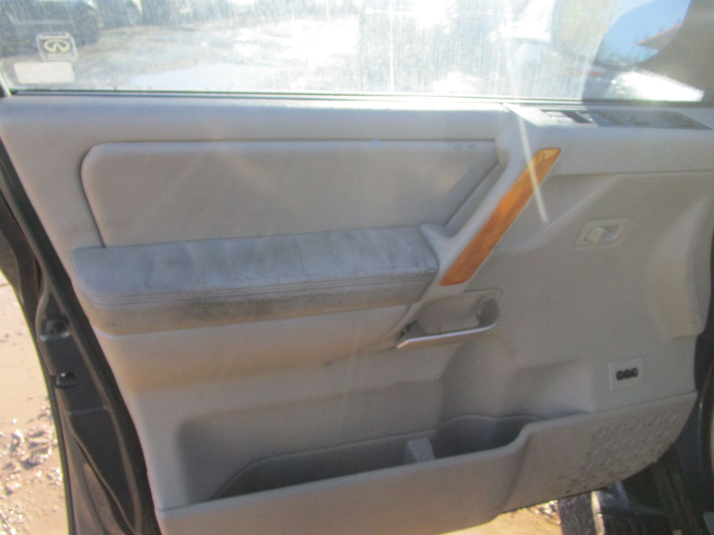 1/2 2004 - 2009 Infiniti QX56  | All Parts A - F | SKU #:16761 CO-11