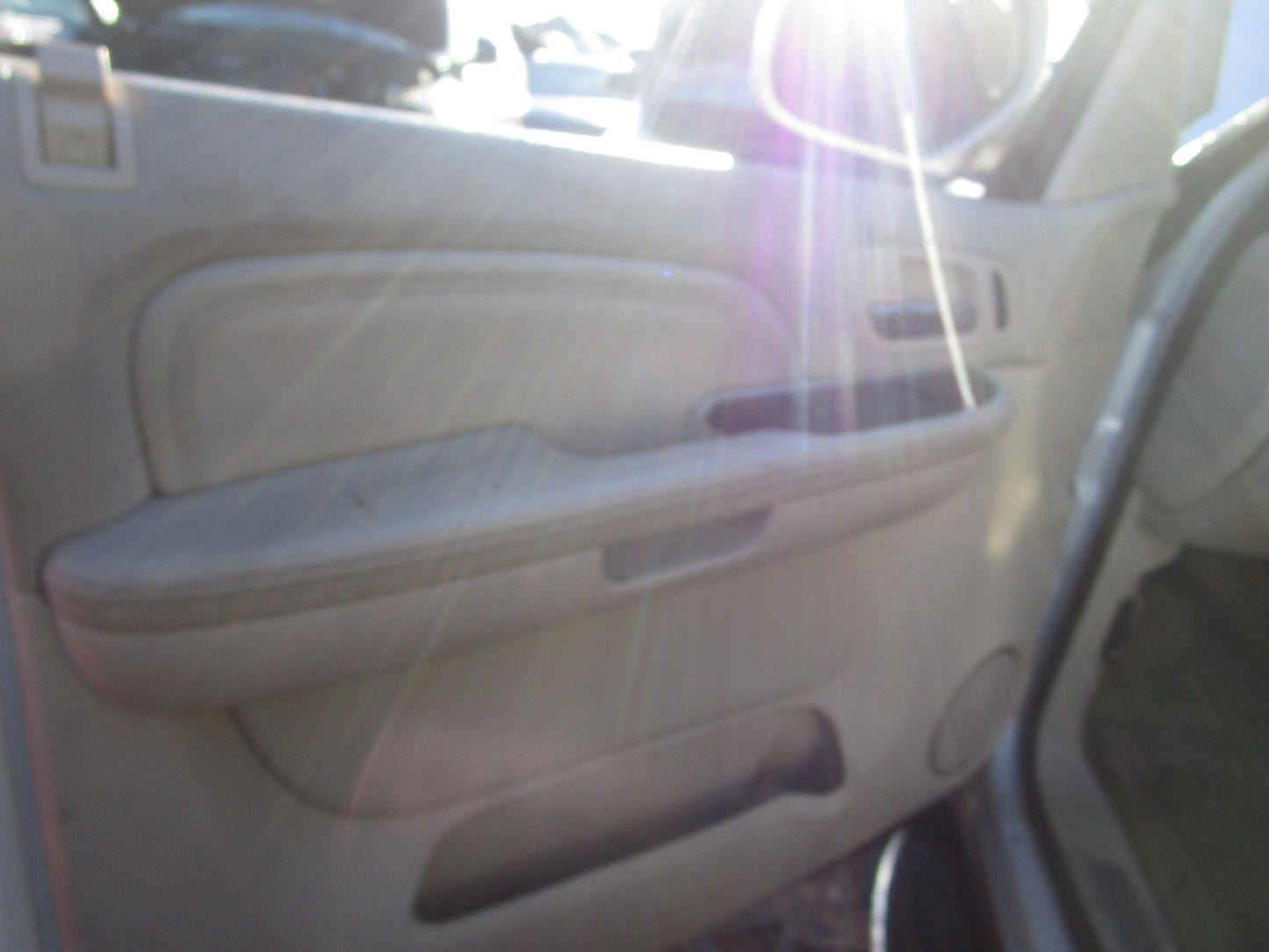 2/2 2007 - 2014 Cadillac Escalade | All Parts G - Z | SKU #: 16768 CO-18