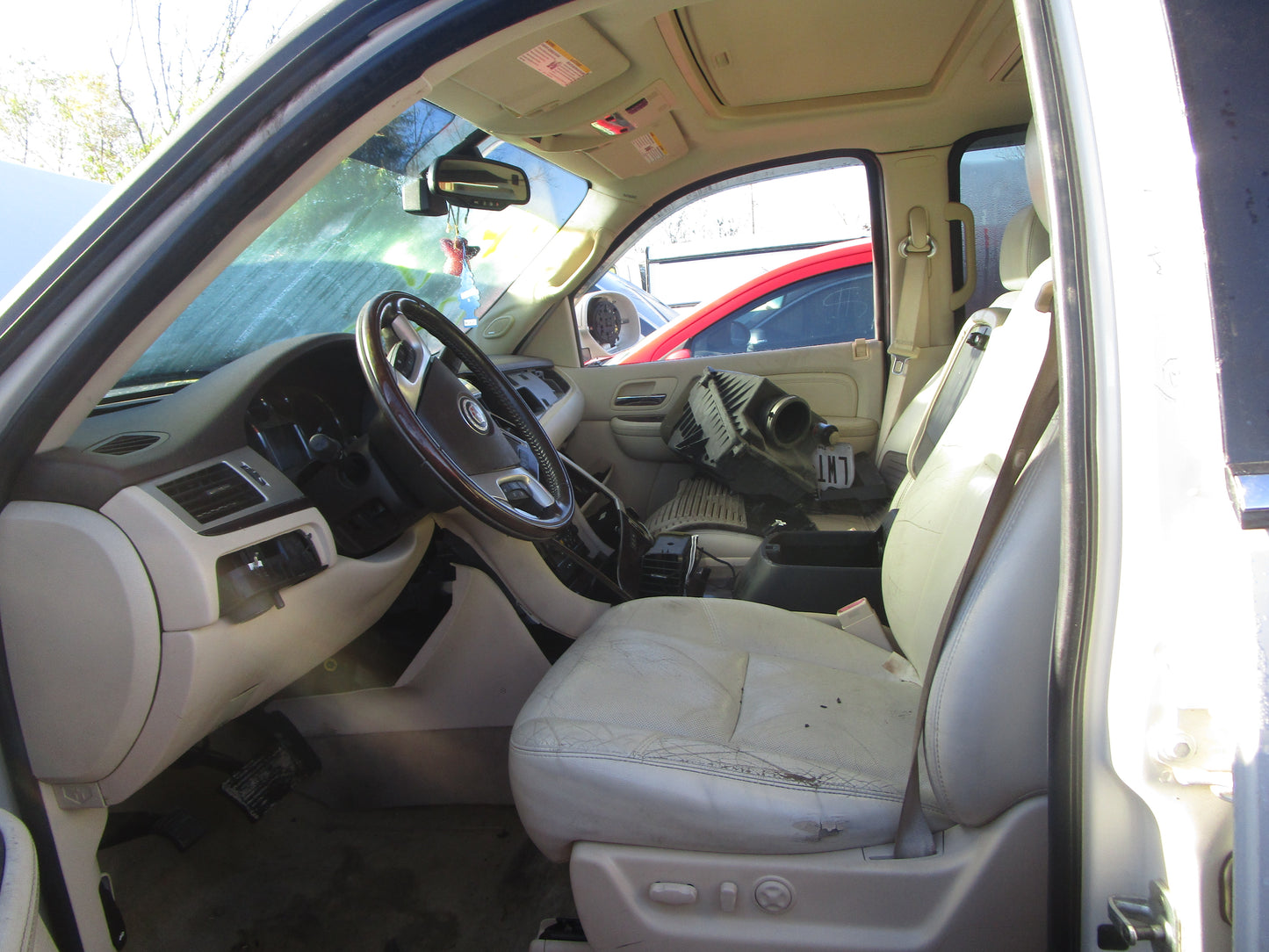 2/2 2007 - 2014 Cadillac Escalade | All Parts G - Z | SKU #: 16768 CO-18