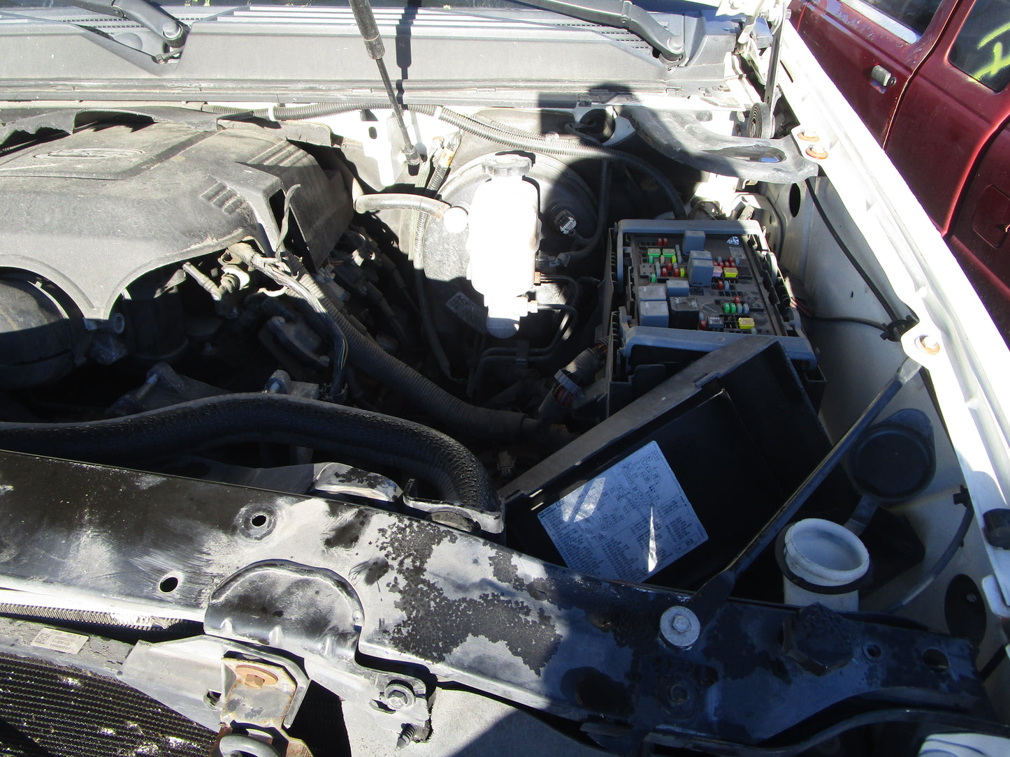 2/2 2007 - 2014 Cadillac Escalade | All Parts G - Z | SKU #: 16768 CO-18