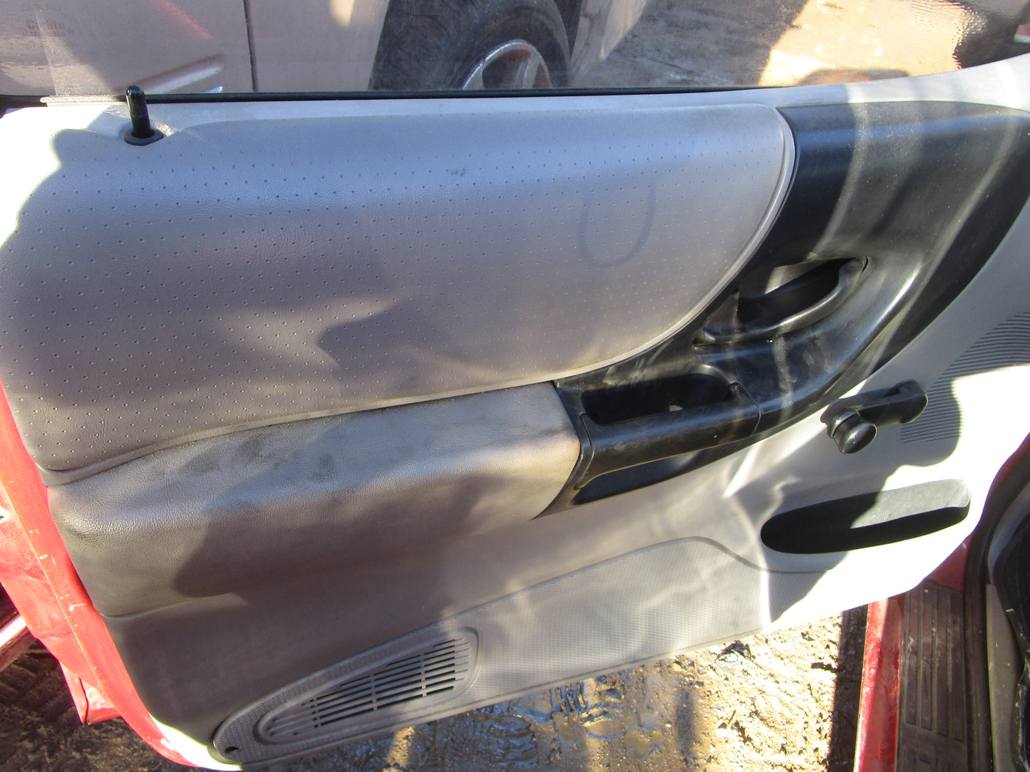 2/2 1998 - 2000 Ford Ranger | All Parts G - Z | SKU #: 16767 CO17