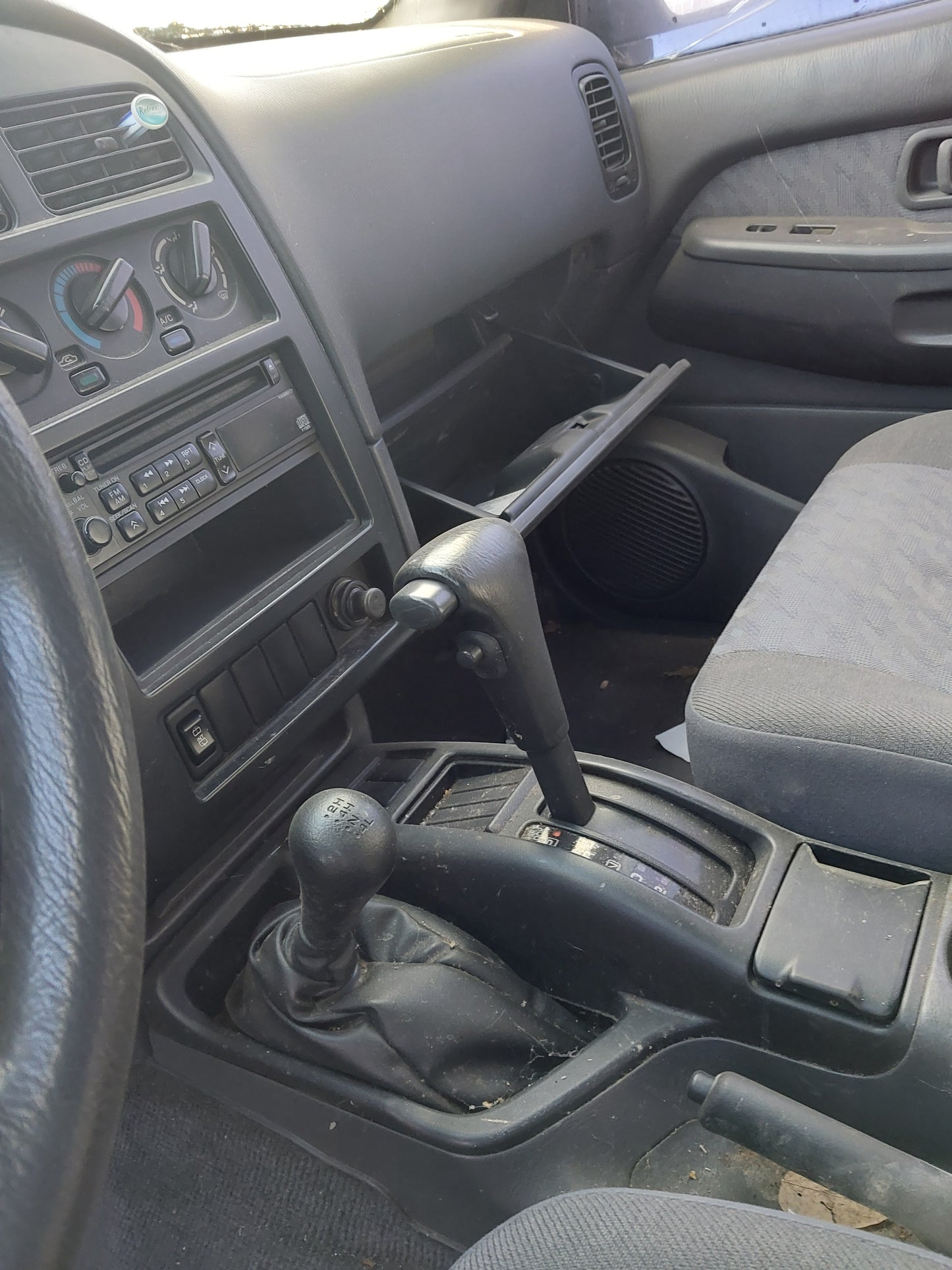 1997 NISSAN PATHFINDER - STOCK #M18631