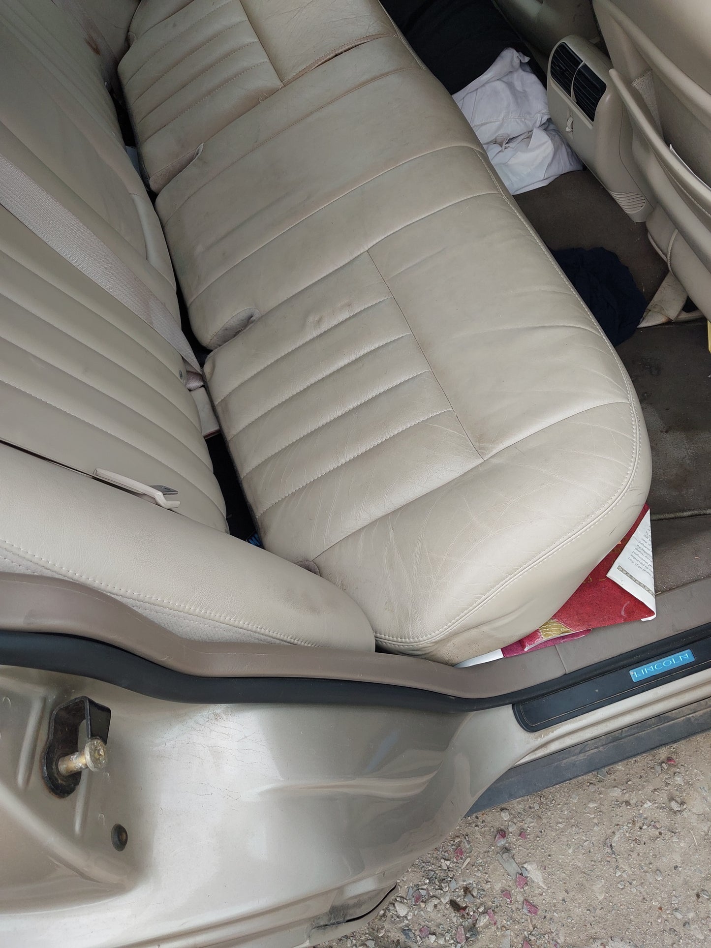 2005 LINCOLN TOWN CAR - STOCK #M18633