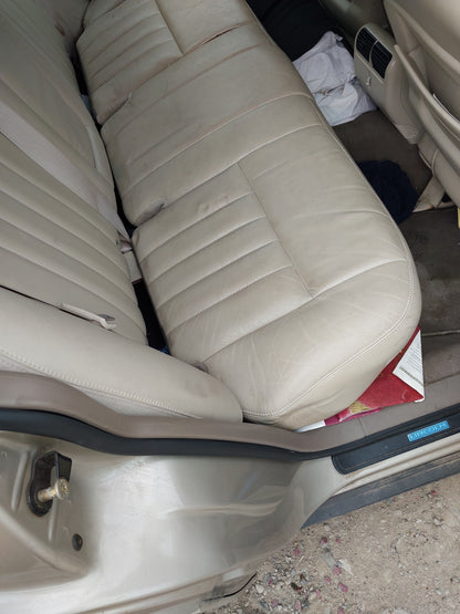 2005 LINCOLN TOWN CAR - STOCK #M18633