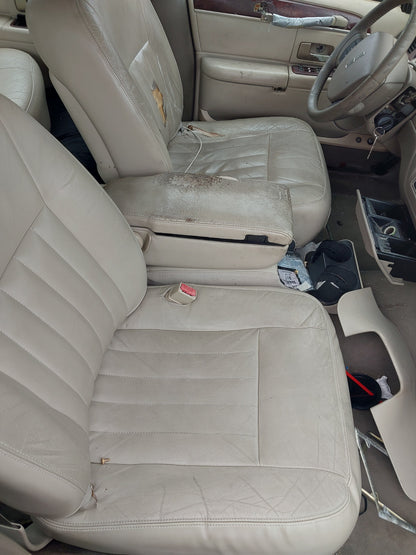 2005 LINCOLN TOWN CAR - STOCK #M18633