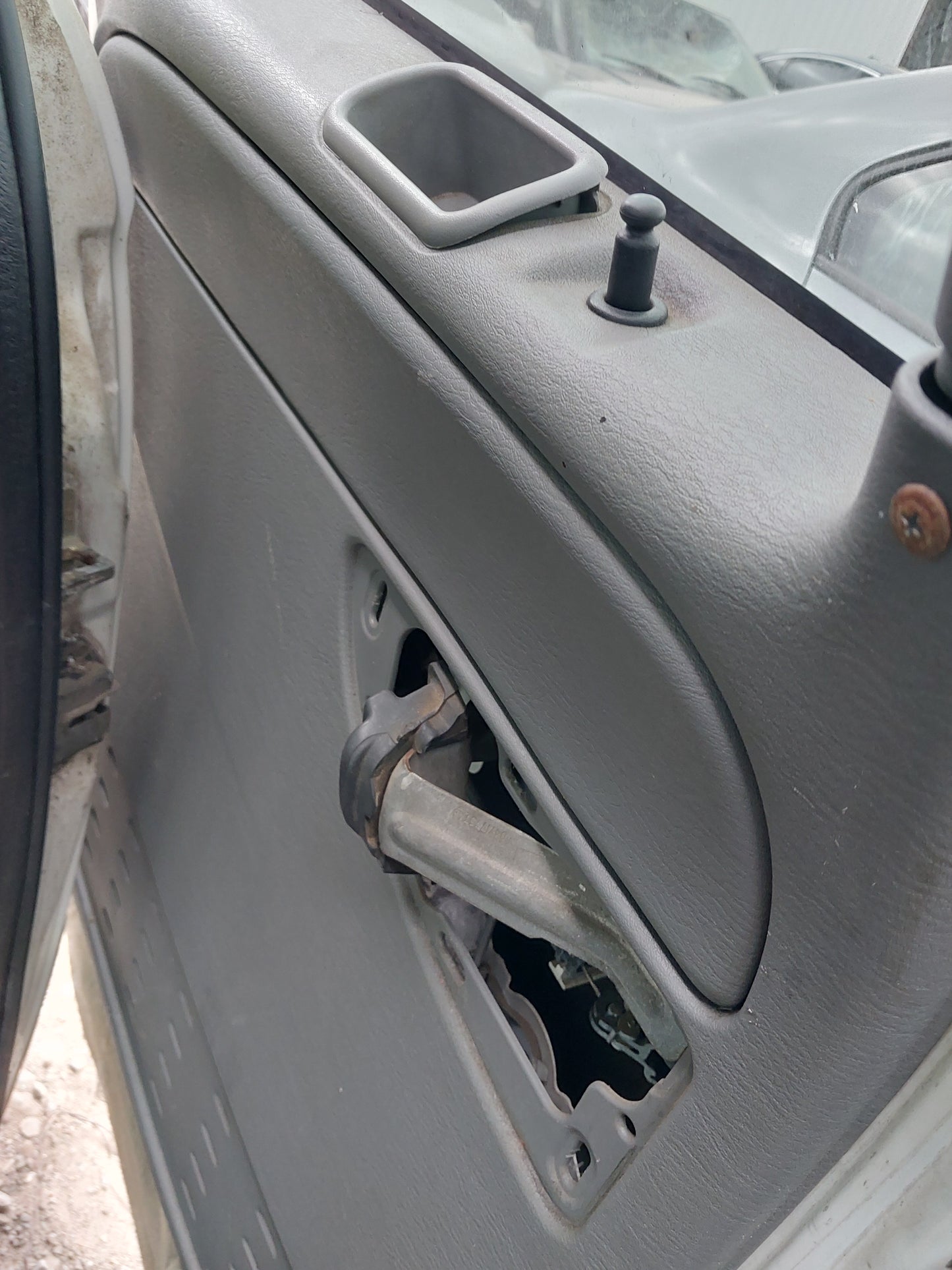 2004 Dodge Grand Caravan - Stock #: M18622 - ML-12