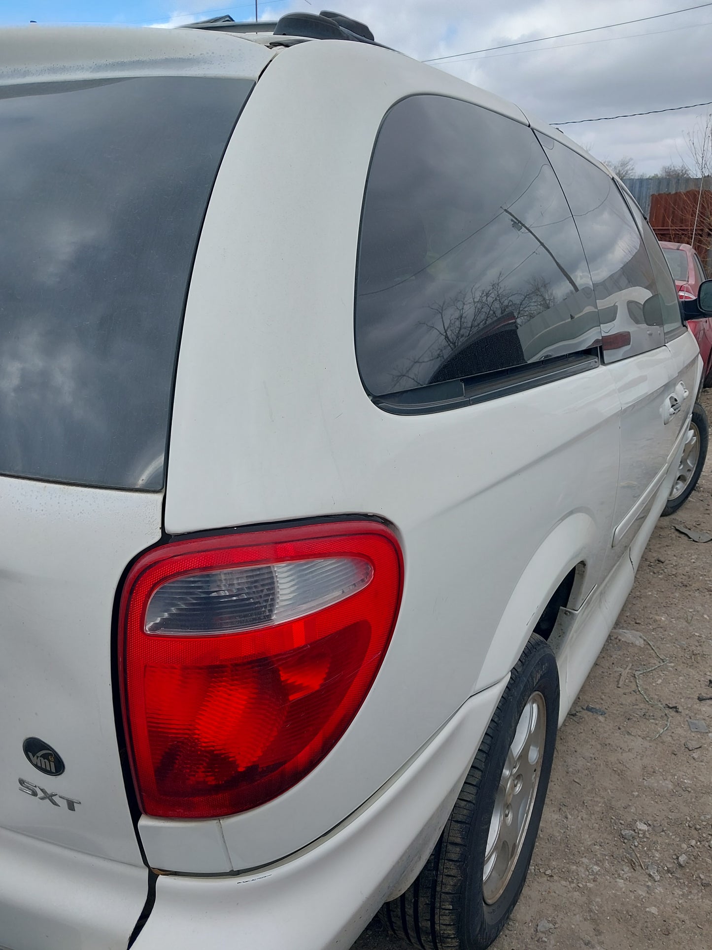 2004 Dodge Grand Caravan - Stock #: M18622 - ML-12